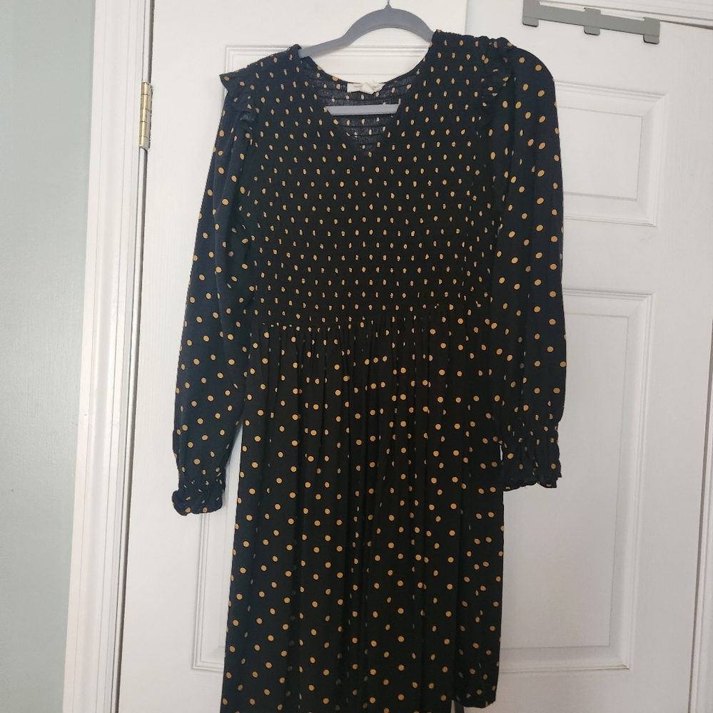 Black and polkadot midi dress